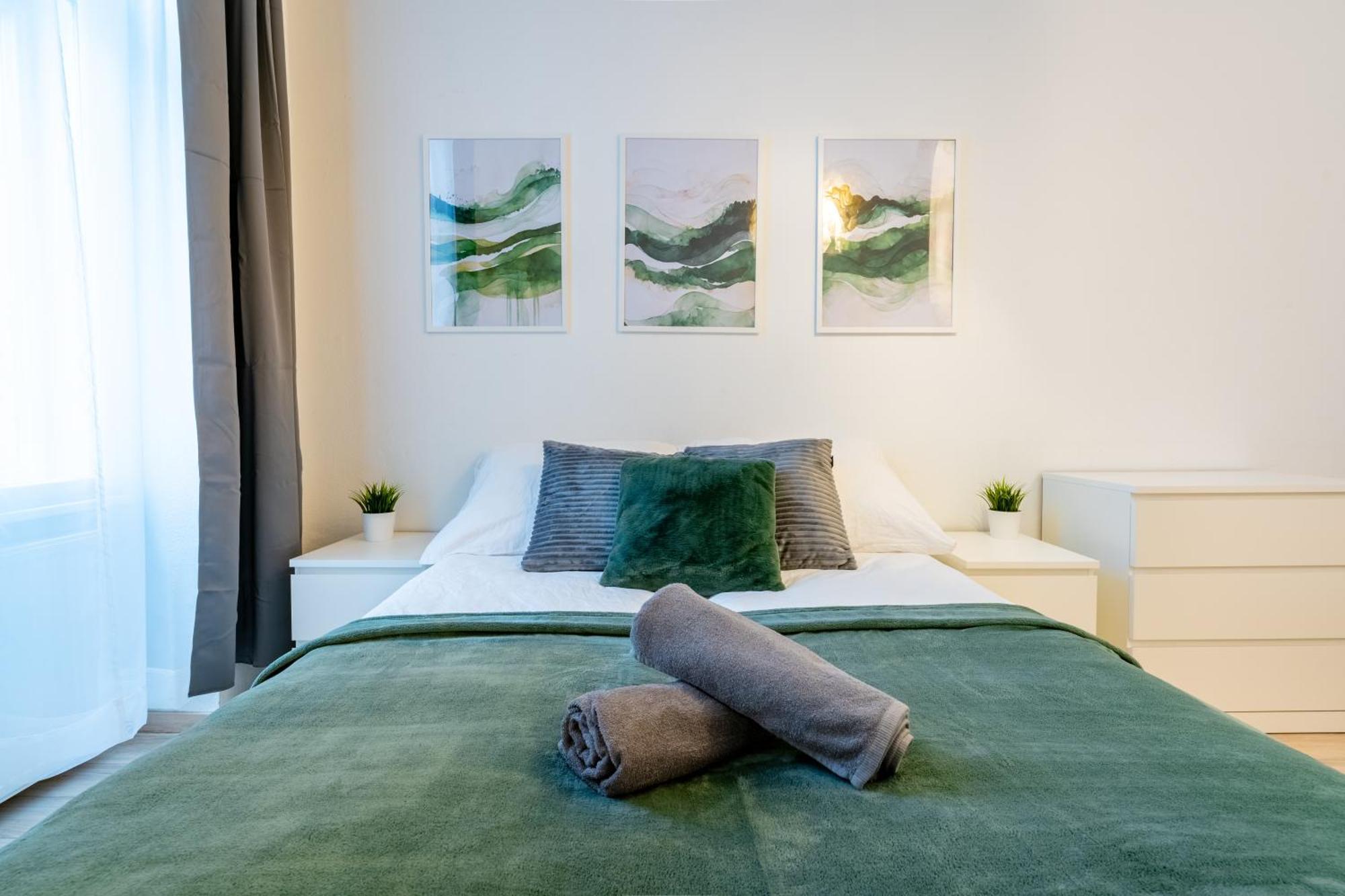 Wave - 3 Bedroom Apt In Center 부다페스트 외부 사진