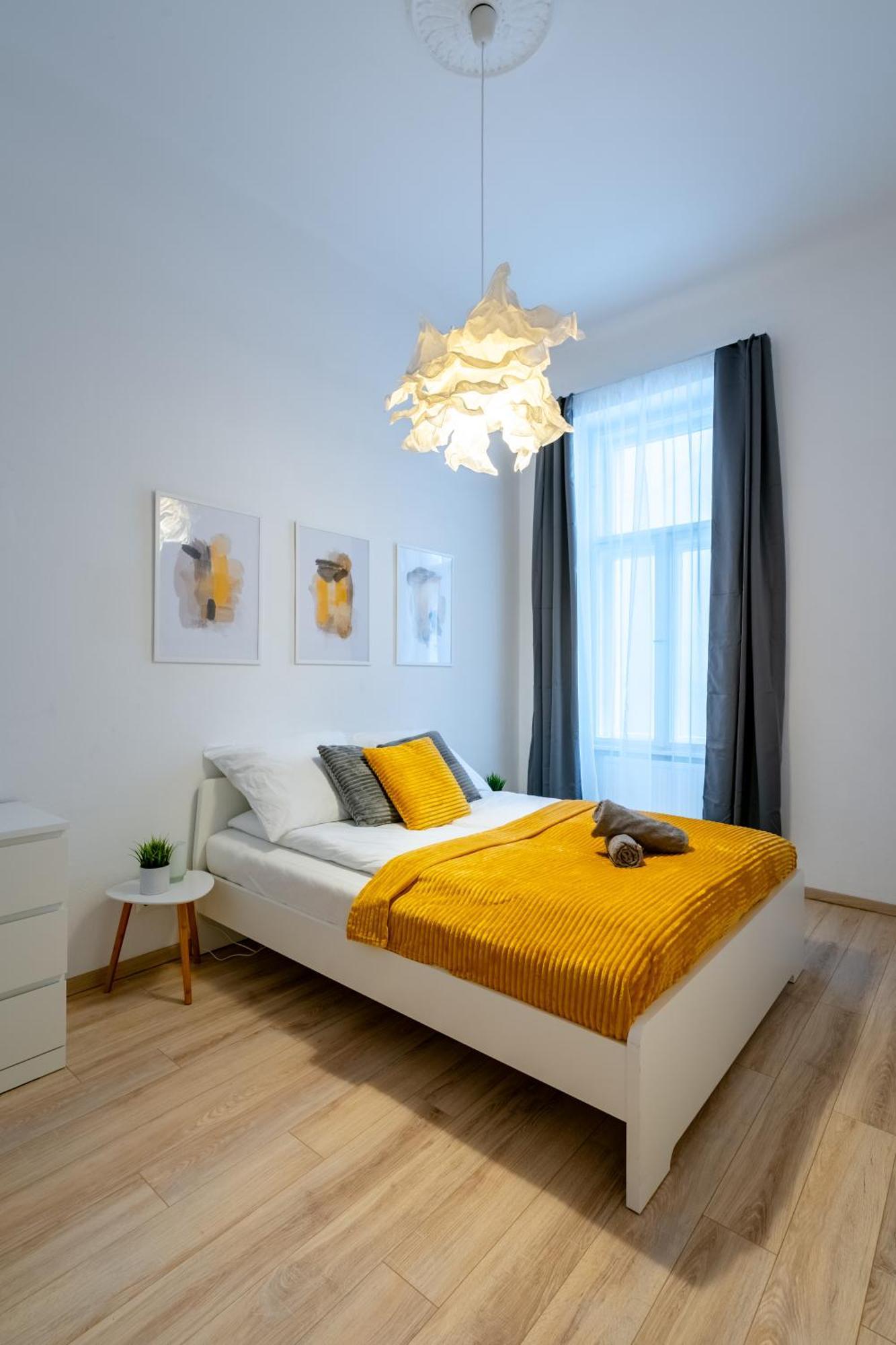 Wave - 3 Bedroom Apt In Center 부다페스트 외부 사진