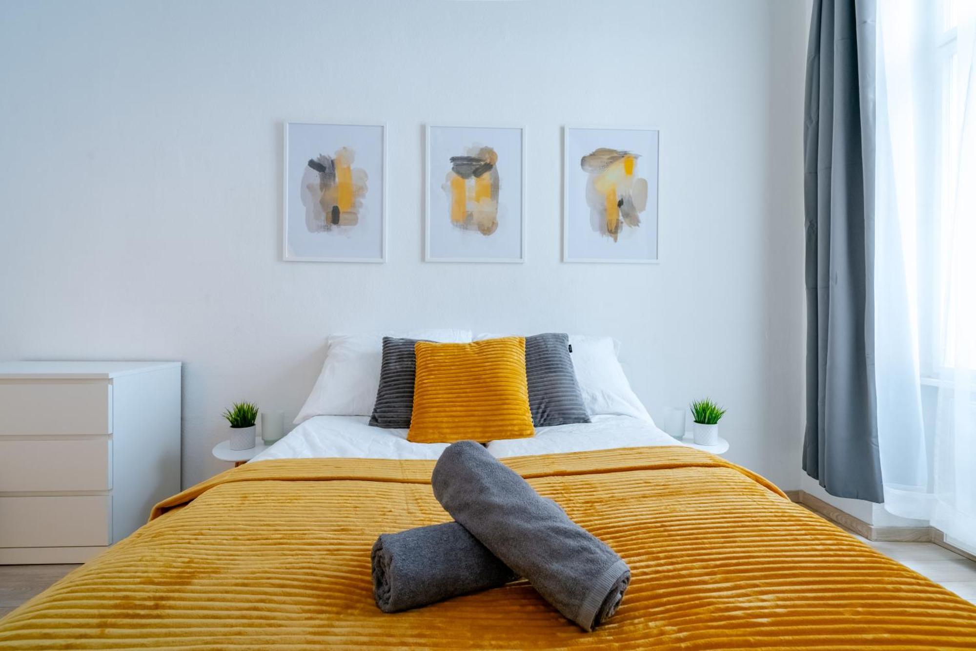 Wave - 3 Bedroom Apt In Center 부다페스트 외부 사진